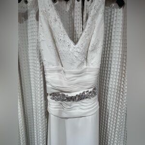 💍👰‍♀️👰🏻‍♀️👰🏾‍♀️🥂Jasmine Off-White Bridal Satin Gown